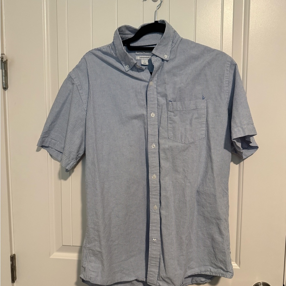 Amazon Essentials Men's Light Blue Striped Button Down Shirt